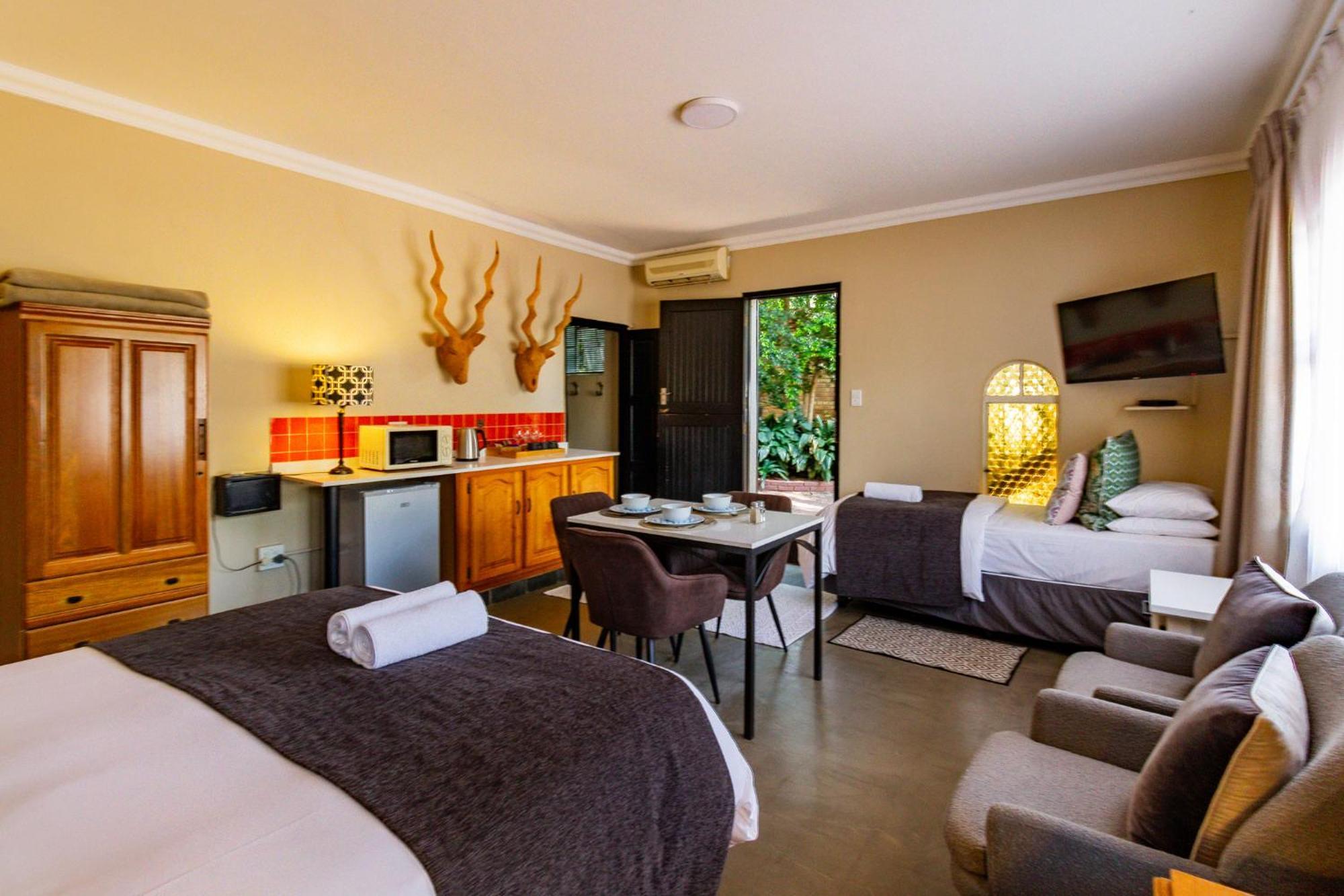 Pumleni Guesthouse Хартбиспурт Экстерьер фото