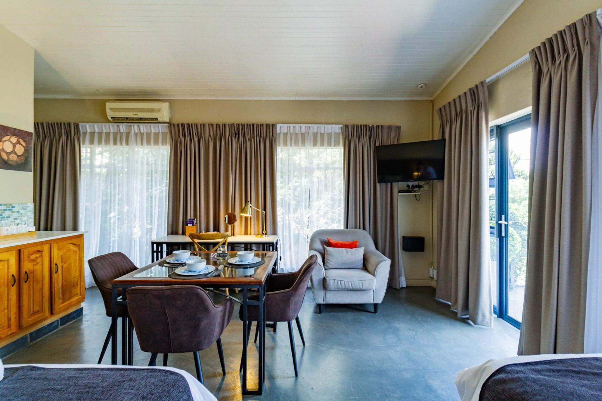 Pumleni Guesthouse Хартбиспурт Экстерьер фото